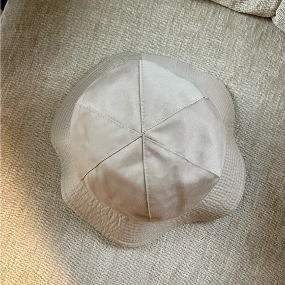 Vintage Burberry Reversible Round Bucket Hat - Picture 4 of 9